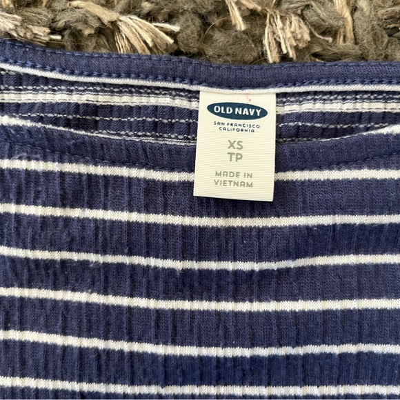 OLD NAVY Striped Quarter Sleeve Top | XS - Picture 4 of 5